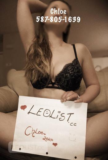 Chloe (miniegg), 28 Caucasian/White female escort, Calgary